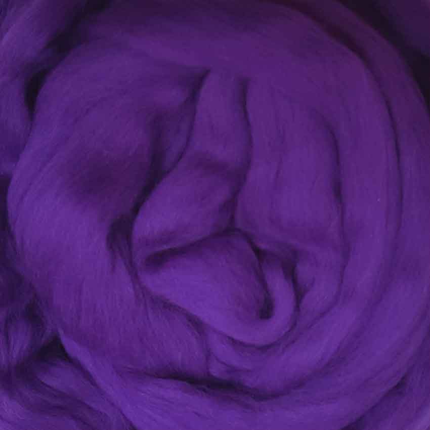 fifty grams divine merino wool top for felting in passion colour